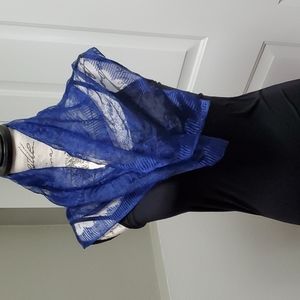 LOVELY blue scarf